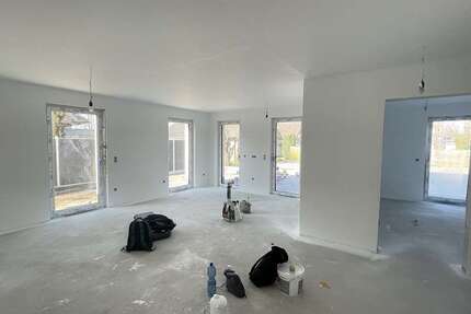 Wohnung zum Kaufen in Schloß Holte-Stukenbrock 374.000,00 € 92.57 m²