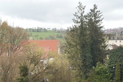 Modern wohnen im Herzen von Uhingen: 4,5 Zimmer (BJ 2017) im 2. OG + Stellplatz