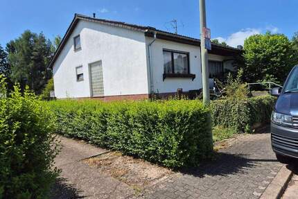 Freistehendes Einfamilienhaus in guter Lage mit Garten und Garage - Wadern Nunkirchen