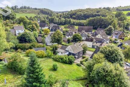 Haus zum Kaufen in Reichshof 75.000,00 € 71.85 m²