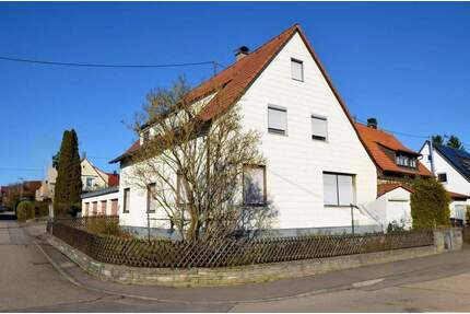 Generationenwohnen im Heuweg - mit vier Garagen! - Rutesheim