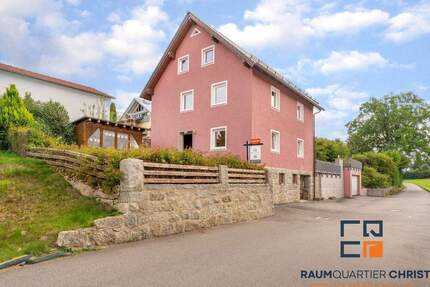 Behinderten und Rollstuhlgerechtes Mehrfamilienhaus mit Aufzug, Sonnenterrasse und großen Garten - Plößberg Wildenau