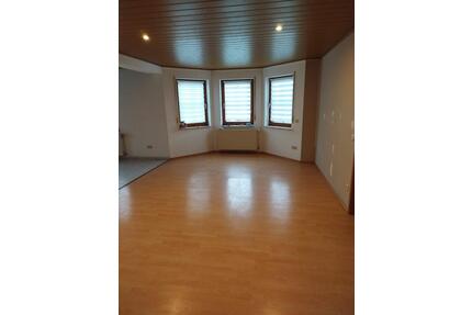 Erdgeschosswohnung 60m², 2 ZKB+Parkplatz in Waldsolms-Griedelbach