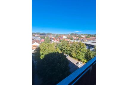 3-Zimmerwohnung mit Balkon - 750,00&nbsp;EUR Kaltmiete, ca.&nbsp; 83,00&nbsp;m&sup2; in Lindenberg im Allgäu (PLZ: 88161)