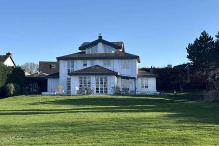 Haus zum Kaufen in Grevenbroich 1.450.000,00 € 289 m²