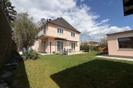 Haus zum Kaufen in Waldkraiburg 850.000,00 € 245 m²