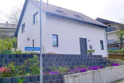 Haus zum Kaufen in Lehmen 429.000,00 € 151 m²