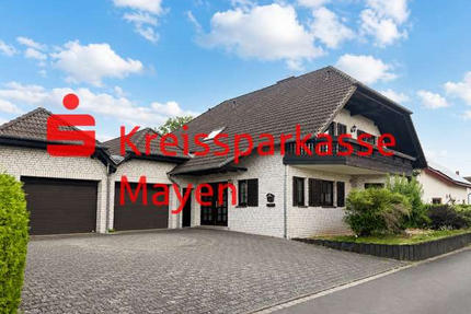 Haus zum Kaufen in Binningen 599.000,00 € 180 m²