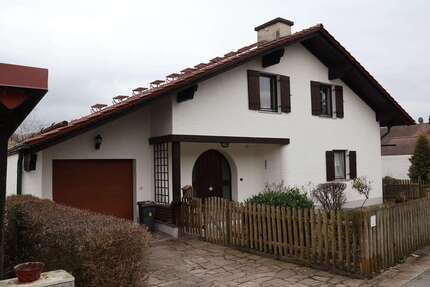 Haus zum Kaufen in Bogen 295.000,00 € 137.47 m²