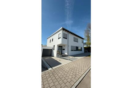 Moderne 2-Familienhaus mit gehobener Ausstattung Provisionsfrei - Nürtingen