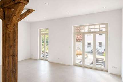 Haus zum Mieten in Obertraubling 2.400,00 € 175 m²
