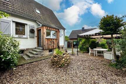 Haus zum Kaufen in Guxhagen 219.000,00 € 90 m²