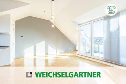 Lichtdurchflutete Dachgeschosswohnung mit sonniger Dachterrasse - München Allach-Untermenzing