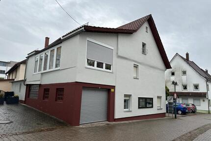 Einfamilienhaus mit Einliegerwohnung im Stadtzentrum Schelkingen - Schelklingen