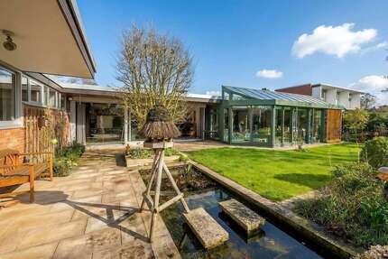 Haus zum Kaufen in Quickborn 649.000,00 € 232 m²