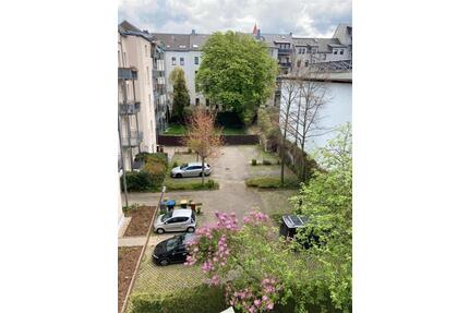 Kompakte DG 3-Zimmer mit neuem Laminat u. Wanne in Zentrumsnähe! Stellplatz mgl. - Chemnitz Hilbersdorf