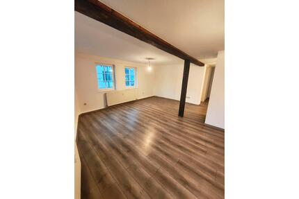 2,5 Zimmerwohnung in Oedheim - 830,00&nbsp;EUR Kaltmiete, ca.&nbsp; 53,00&nbsp;m&sup2; in Oedheim (PLZ: 74229)