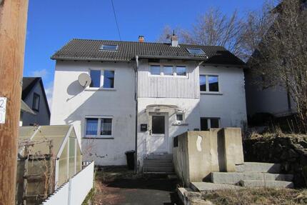 Einfamilienhaus in OBERFRANKEN (Marktleugast) vom Eigentümer z.V.