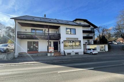 Attraktive Gewerbeeinheit in zentraler Lage von Kumhausen