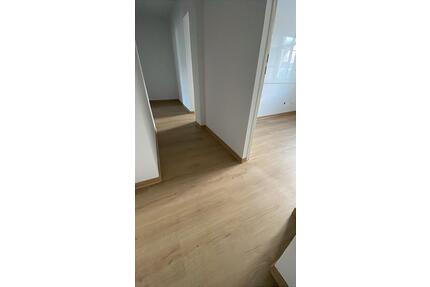 Charmante, frisch sanierte 43 m² Wohnung zu vermieten - Staßfurt