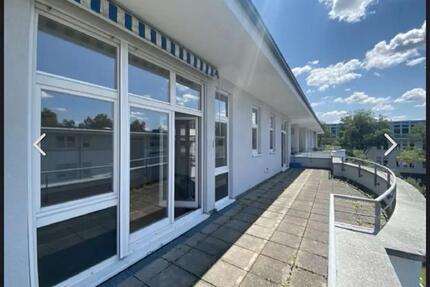 Penthouse mit 31 m² Dachterrasse, TG & Top Lage - Nürtingen