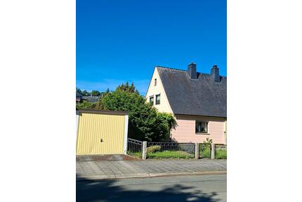 Doppelhaushälfte mit Eigengrund Hof Saale