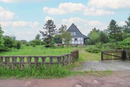 Haus zum Kaufen in Halle (Saale) 235.000,00 € 144.03 m²