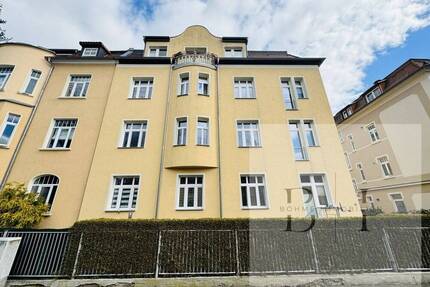 Erstbezug nach Sanierung - moderne 3-Raum-Dachgeschosswohnung - Gera Debschwitz