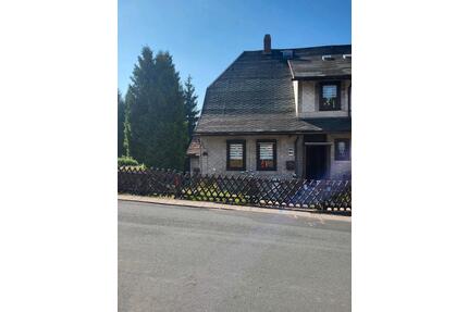 Doppelhaushälfte - 30.000,00&nbsp;EUR Kaufpreis, ca.&nbsp; 82,00&nbsp;m&sup2; in Masserberg (PLZ: 98666)