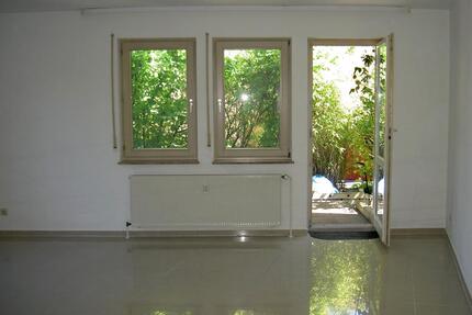 Schöne, sonnige 2-Zimmer-Erdgeschoss mit Terrasse und Garten - Filderstadt