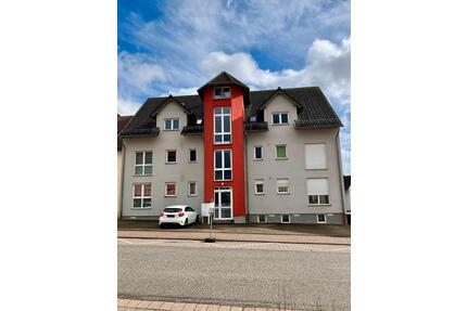 Einzigartige Maisonette Wohnung mit Burgblick - Kirkel