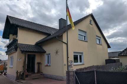 Haus zum Kaufen in Thüngersheim 659.000,00 € 260 m²