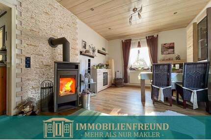 Stilvoll modernisiert: Gemütliche Wohnung mit Kamin, Erker und Garten an der Volme - Lüdenscheid Brügge