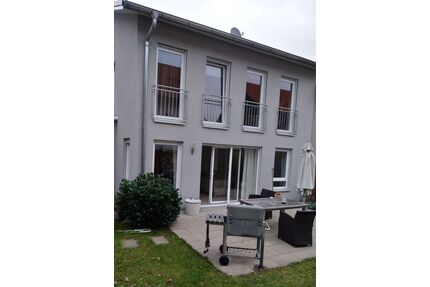 Provisionsfrei* AALEN in 1a TOPLAGE neuw. NIEDRIGENERGIE 5,5 Zi. DHH 156 m² # voll unterkellert #