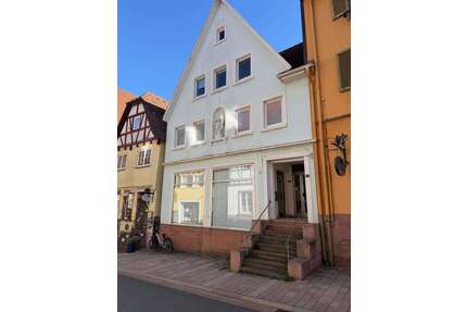 Haus zum Kaufen in Neckargemünd 495.000,00 € 264 m²