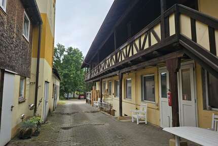 Haus zum Kaufen in Pommersfelden 679.000,00 € 651.97 m²