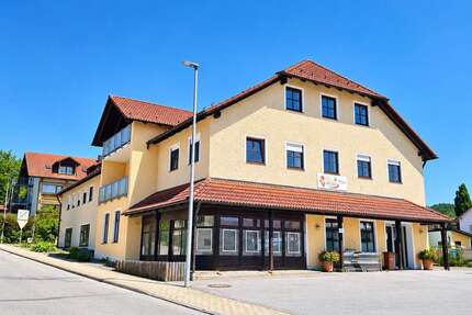 Haus zum Kaufen in Lalling 795.000,00 € 1060 m²