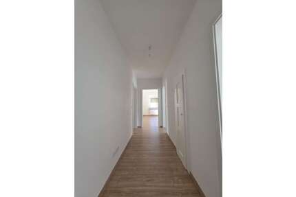 Wohnung zum Mieten in Bitterfeld 443,91 € 61.23 m²