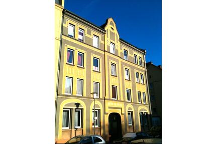 Zehn Familienhaus, Baujahr 1920. Kassel, Hartwigstr. 4