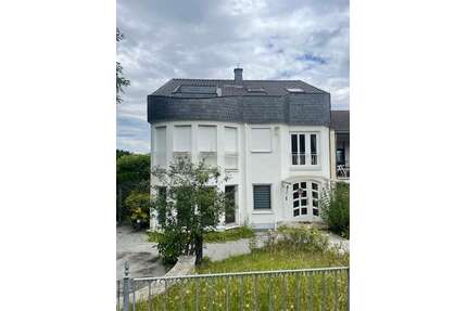 Haus zum Kaufen in Bonn - Bad Godesberg 1.295.000,00 € 309.88 m²