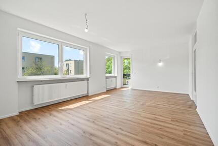Möchtest auch du einfach einziehen und dich wohlfühlen? Renovierte 3 12- Zimmer-Wohnung! - Biberach an der Riß