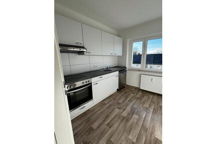 schöne, helle 3 Zimmer-Wohnung in zentraler Lage☀️ - Flensburg Fruerlund