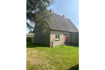 Grundstück mit kleinem vollständig entkerntem Siedlungshaus im Bestand bei Stralsund nahe Ostsee - Sundhagen Hildebrandshagen