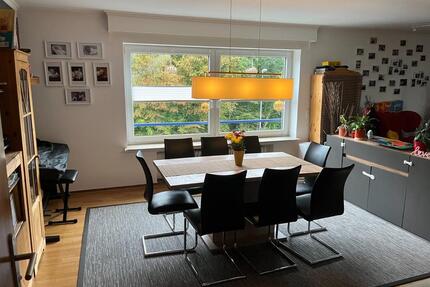 Ruhige großzügige zentral gelegene Wohnung mit Balkon und Garage - Velbert Pöthen