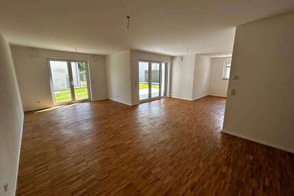 Wohnung zum Kaufen in Bayern - Ingolstadt 690.000,00 € 129.28 m²