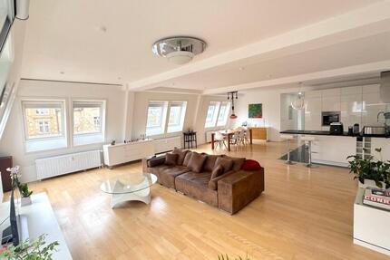 Stilvolle Loft-Wohnung mit 106 qm, 3 TG-Stellplätzen & Wallbox - Karlsruhe Beiertheim-Bulach