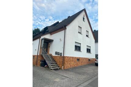 ZFH + Einliegerwohnung mit Baugrundstück - Queidersbach