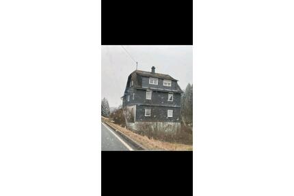 Haus zu verkaufen in Tettau - 69.000,00&nbsp;EUR Kaufpreis, ca.&nbsp; 170,00&nbsp;m&sup2; in Tettau (PLZ: 96355)