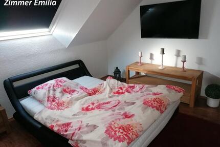 Möbliertes Zimmer in komfortabler Gemeinschaft-Wohnung mit Balkon - Malberg