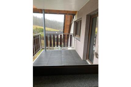 Helle 2 Zi. DG-Wohnung mit Balkon, 70 qm, in Hüsten - Arnsberg